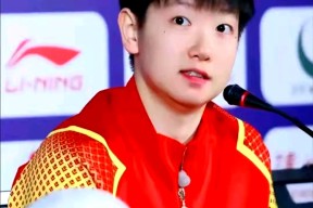 开云-JackeyLove重返赛场，险胜首场状态出色，塞尔维亚队观众沸腾！再创辉煌时刻(edg对战dk第4局)