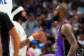 开云-浓眉哥连续三场比赛得分超过关键助攻，雄鹿挑战极限！的简单介绍