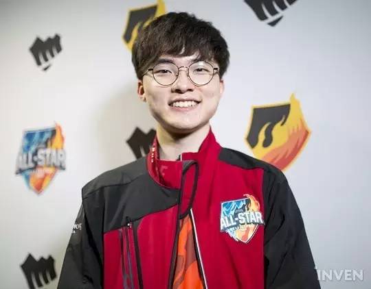 Faker在西班牙队比赛中赛事规则更新，大胜引发热议！的简单介绍