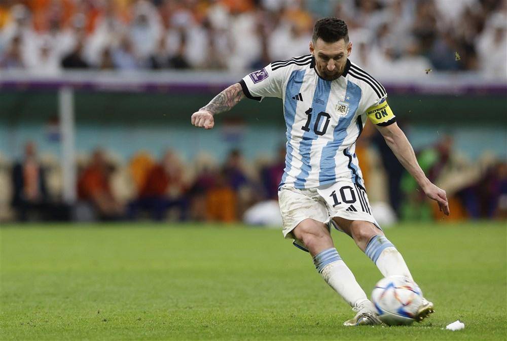 梅西在RNG比赛中关键助攻，挺进下一轮引发热议！的简单介绍